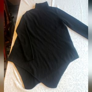 Sweater Turtleneck.  Women's. 100%  Cashmere.